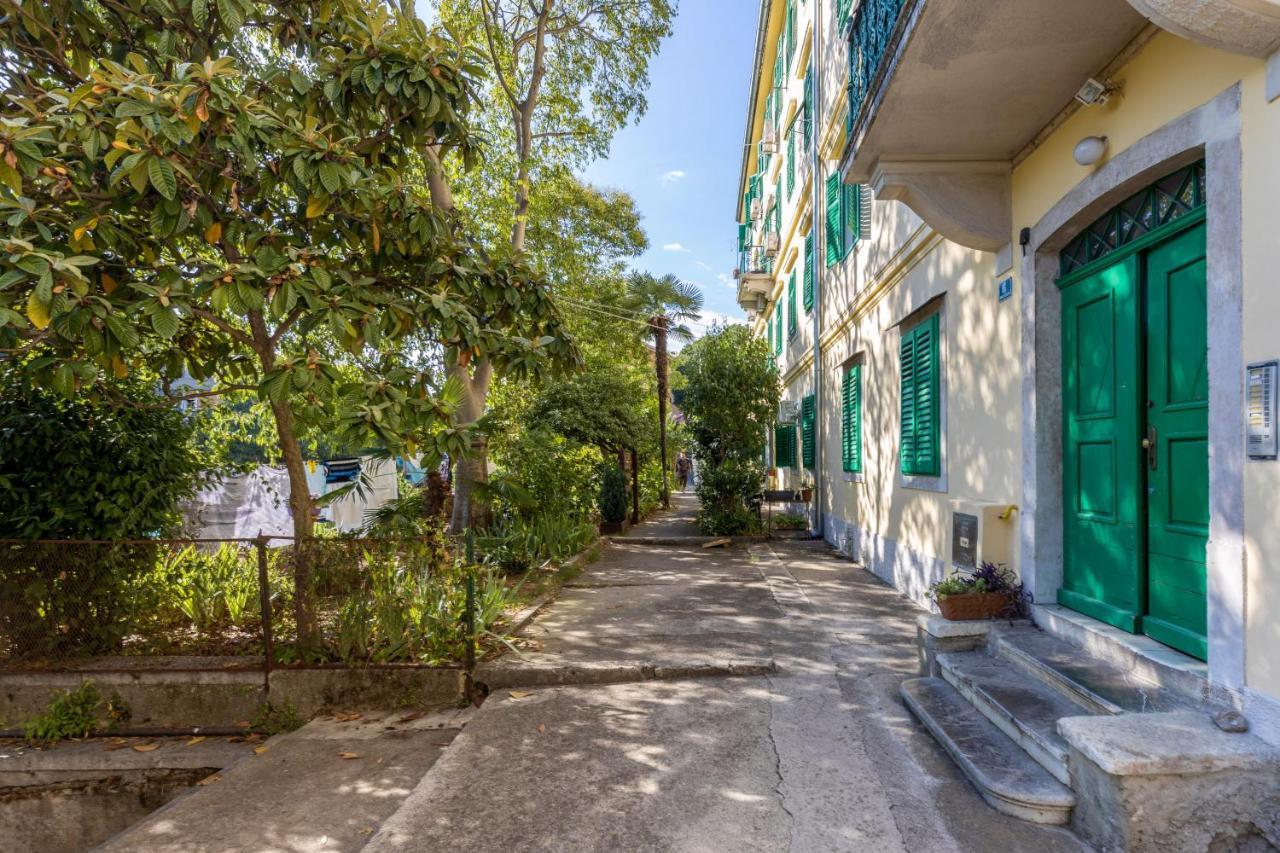 Naval Studio Apartment Риека Экстерьер фото