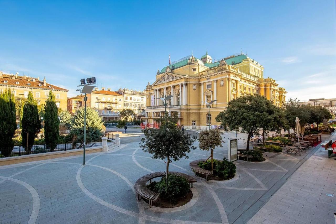 Naval Studio With Garden Риека Экстерьер фото